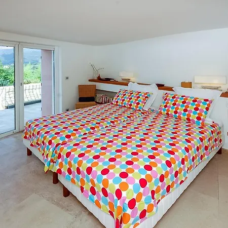 Pramousquier Sleeps 8 Pool Air Con Wifi