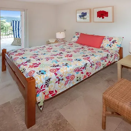 Pramousquier Sleeps 8 Pool Air Con Wifi